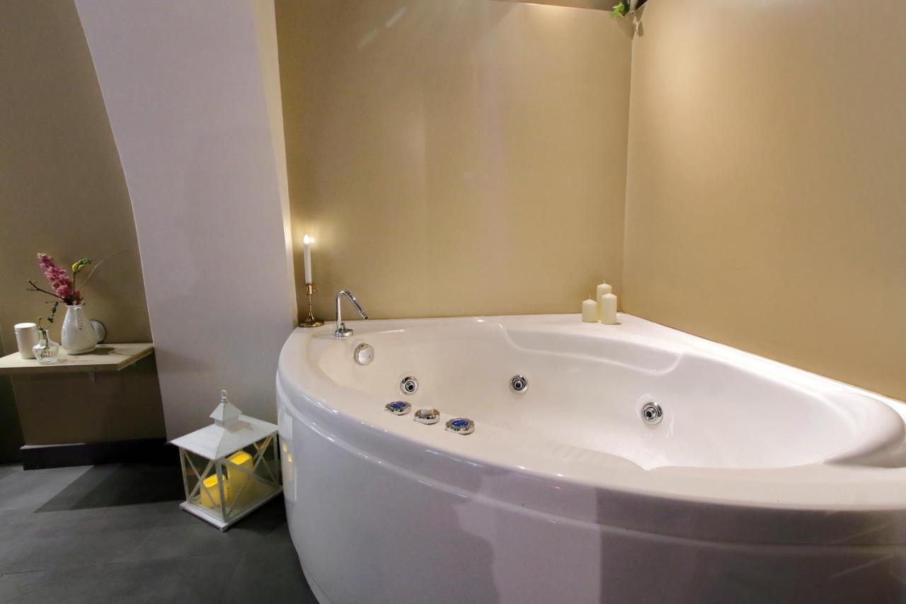 Trastevere Suites & Spa Rome Exterior photo